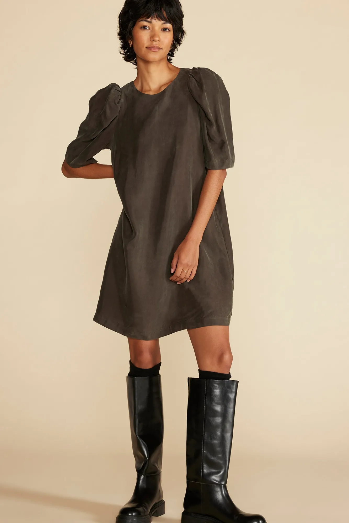 Amour Vert Sylvia Puff Sleeve Dress- Dresses