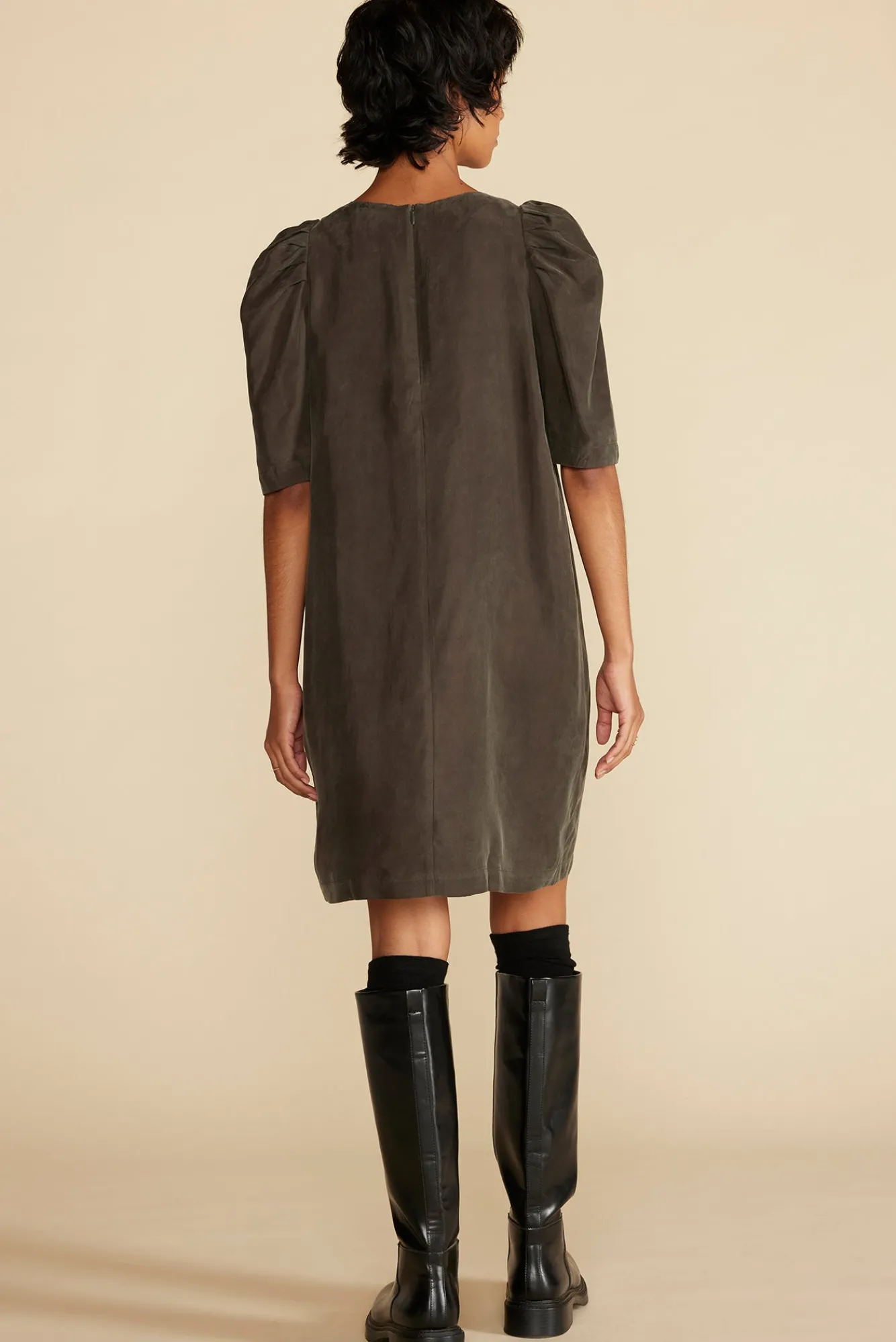 Amour Vert Sylvia Puff Sleeve Dress- Dresses