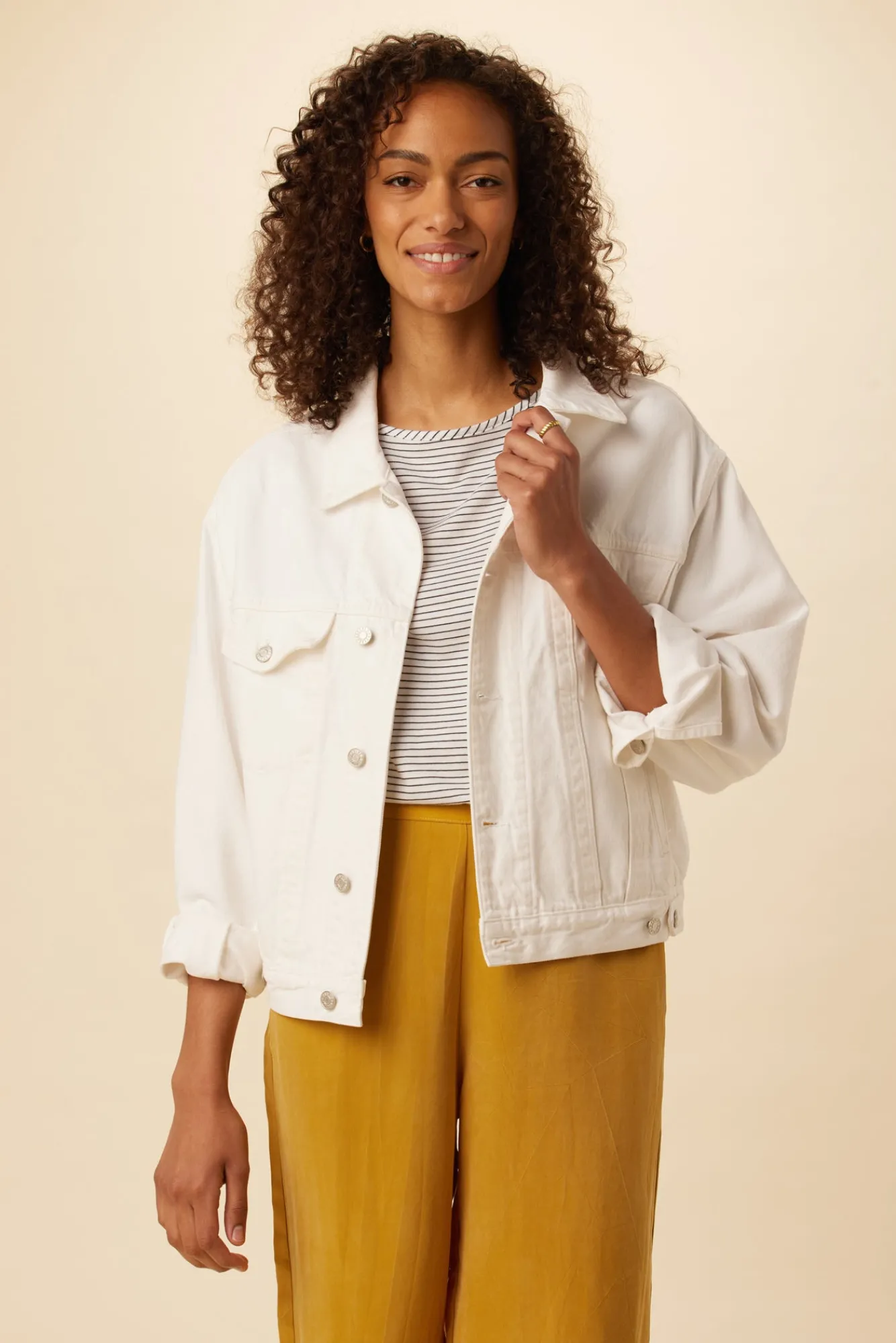 Amour Vert AGOLDE Charli Denim Jacket- Denim|Clearance