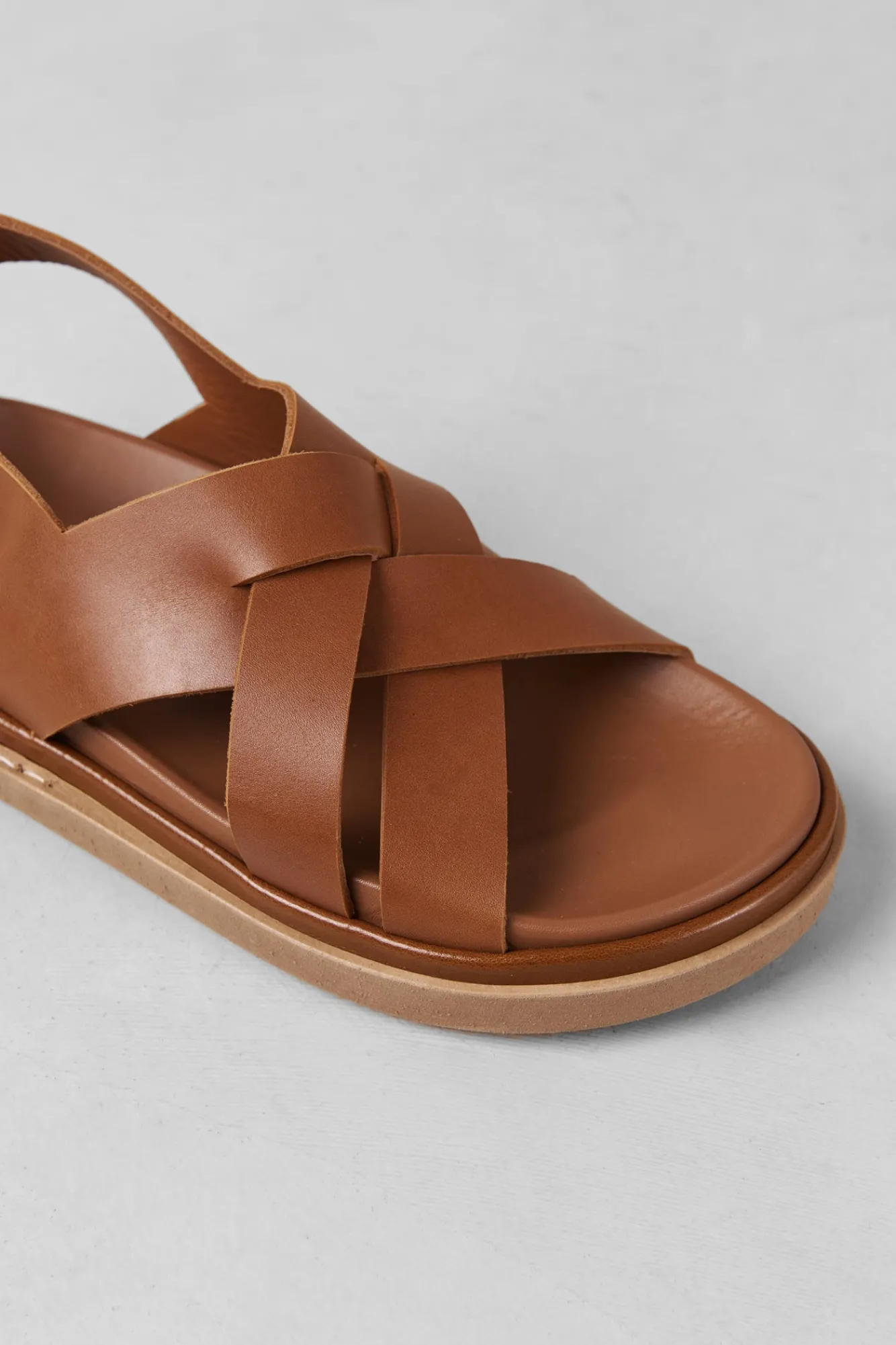 Amour Vert Alohas Trunca Padded Sandal- Shoes