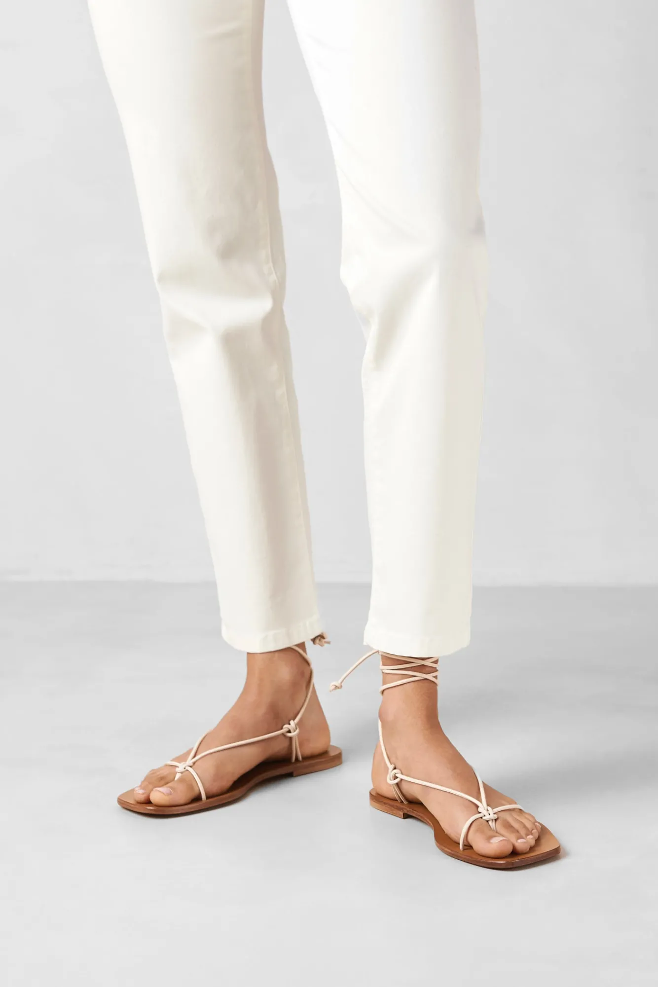 Amour Vert Alohas Misty Sandal- Shoes