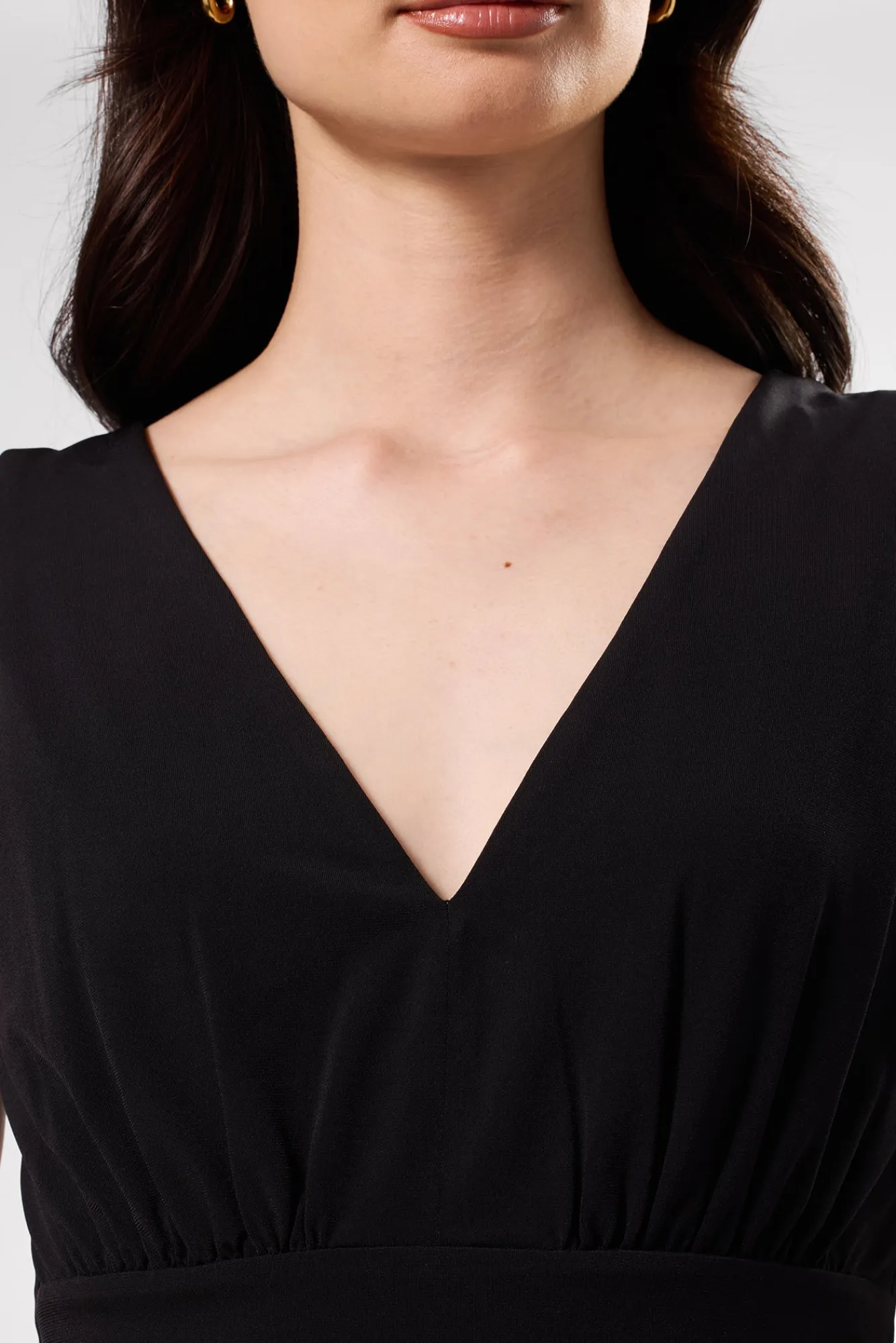 Amour Vert Zoe Deep V Tank- Tops|Clearance