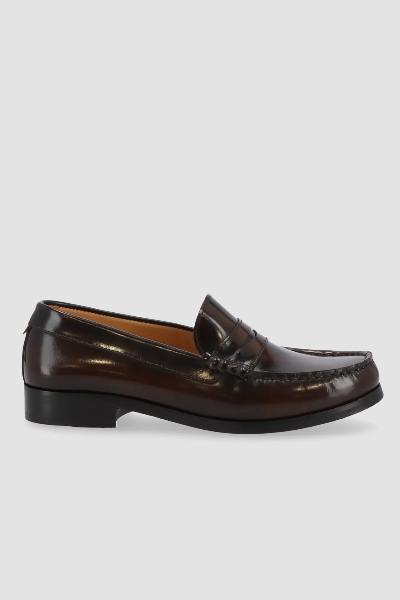 Amour Vert Alohas Rivet Leather Loafers- Shoes