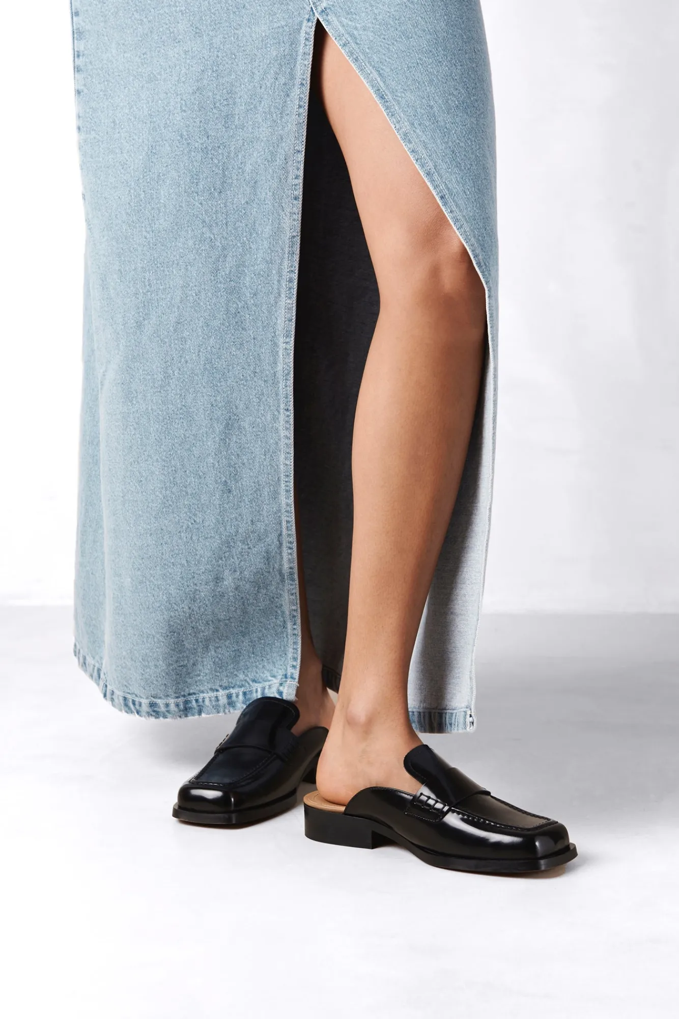 Amour Vert Alohas Alfred Loafer- Shoes