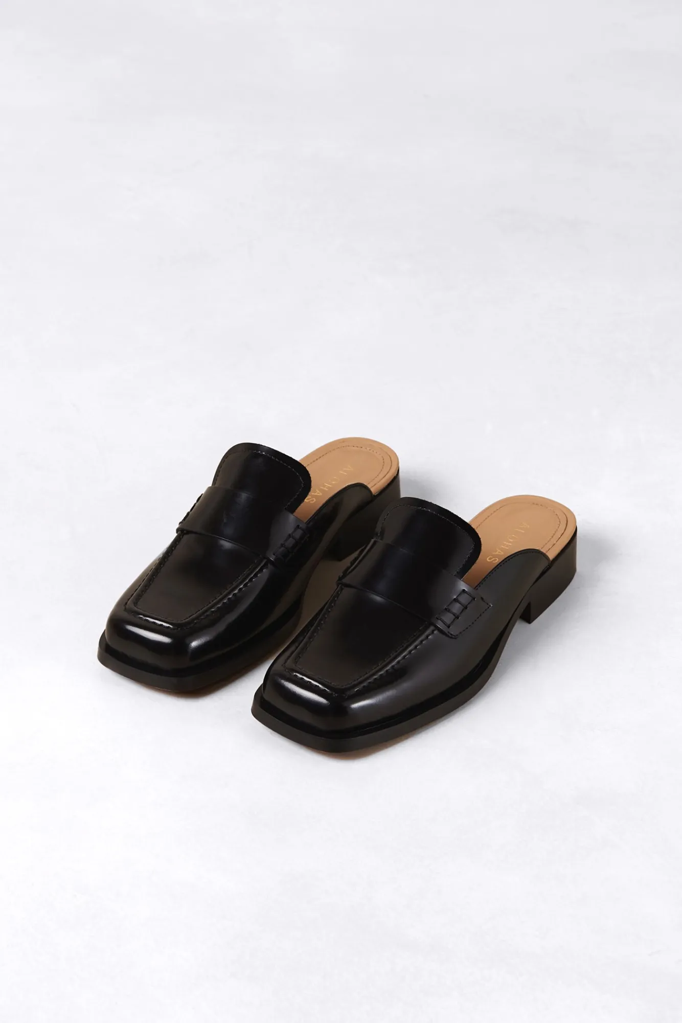 Amour Vert Alohas Alfred Loafer- Shoes