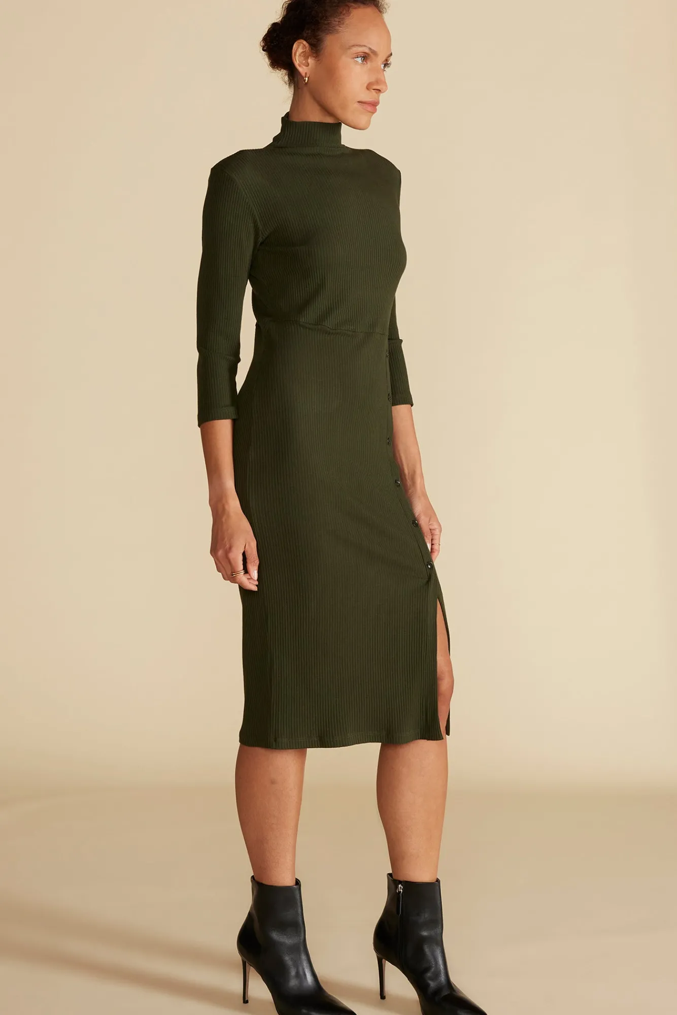 Amour Vert Angeline Paris Rib Midi Dress- Dresses